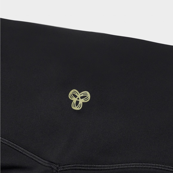 NWT - Aritzia Golden Powersculpt™ New Cheeky Hi-Rise 5" Biker Short (Size 6) - Picture 5 of 7